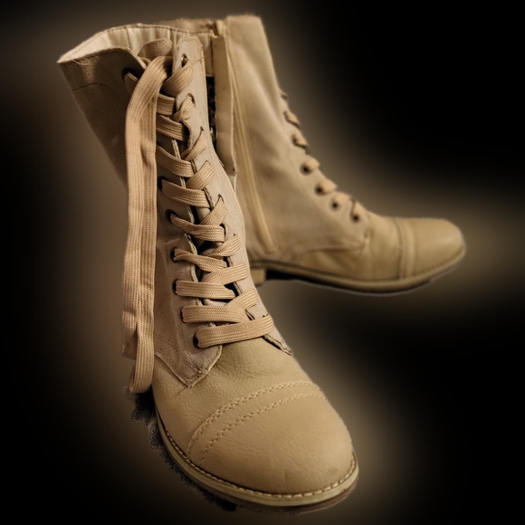 Wanted Shoes - Wanted Shoes Women's  Beige Boots Size 9 like new combat lace up ankle